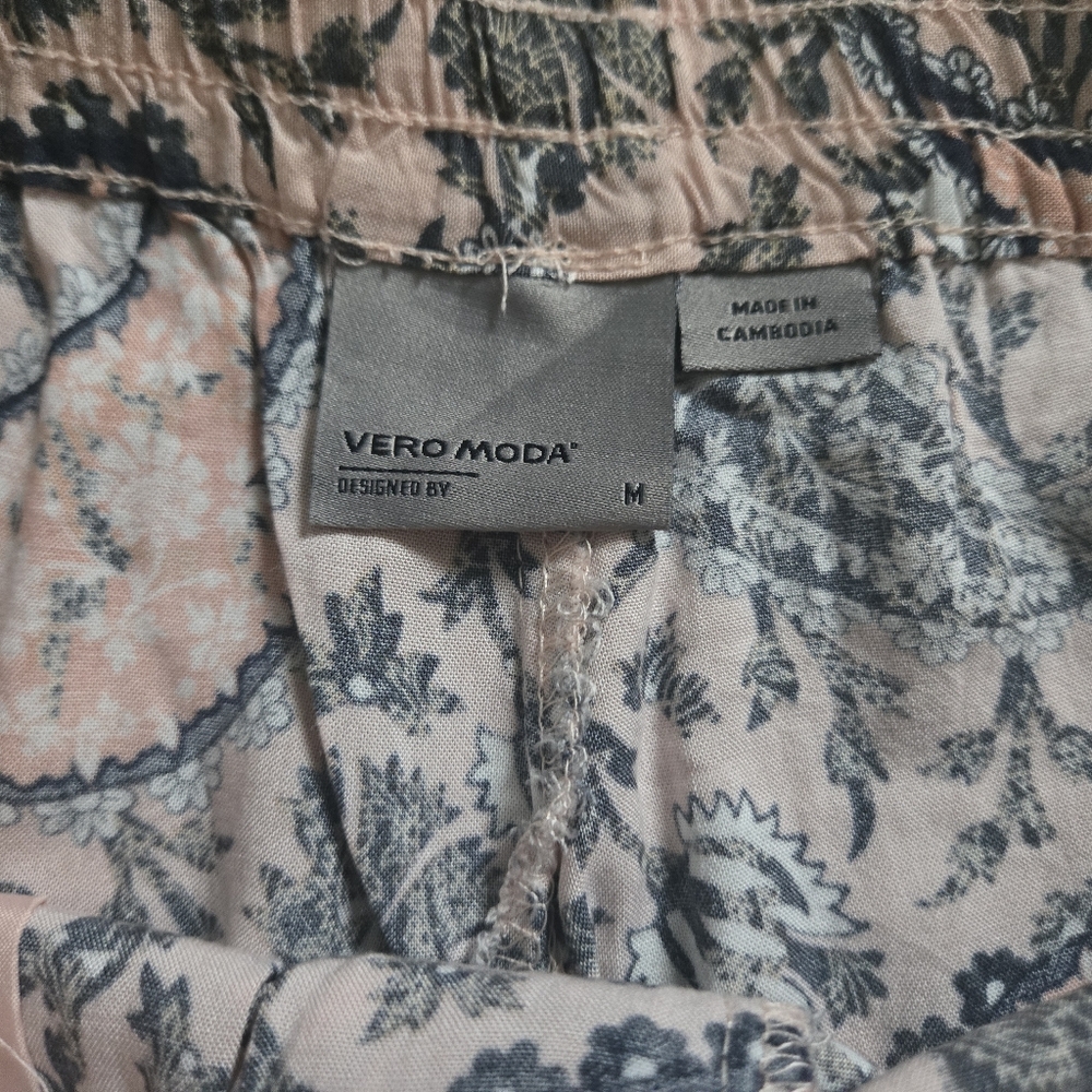 Vero Moda Paisley Shorts - Picture 5 of 7